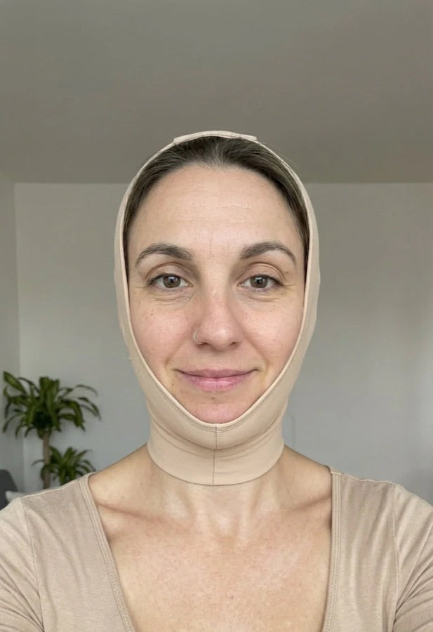 Clienta Ohh Curvy con la banda facial